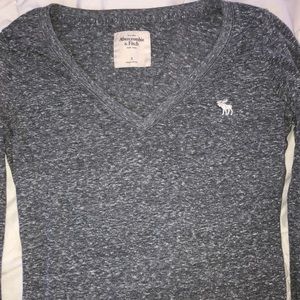 Long sleeve v-neck